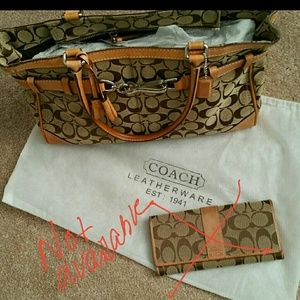 Coach Hamptons Handbag